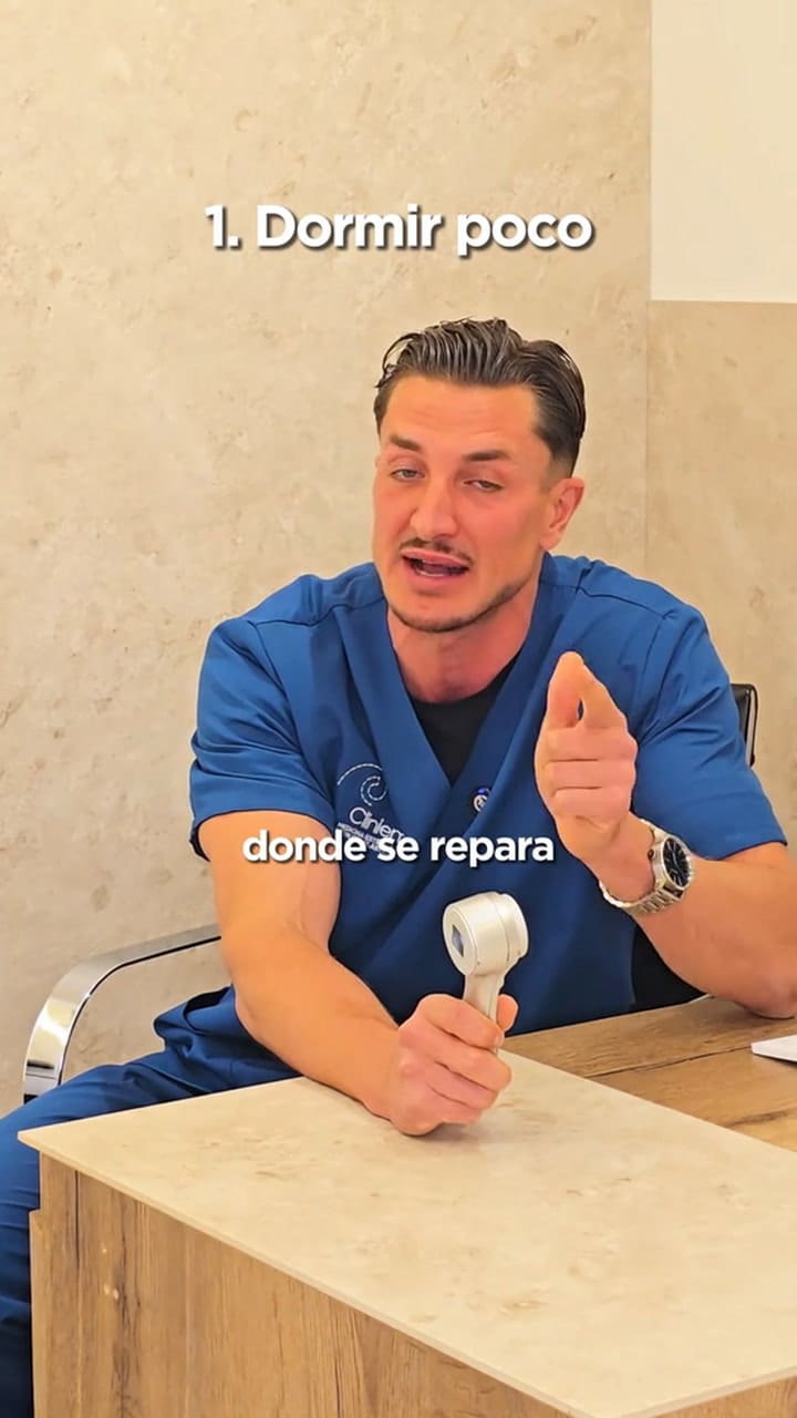 Un dermatólogo reveló qué cinco hábitos que pareces inofensivos destruyen el colágeno