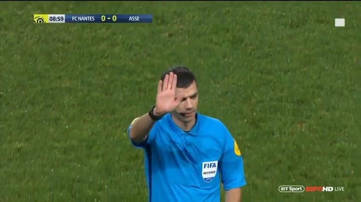 El homenaje de los jugadores del Nantes a Emiliano Sala