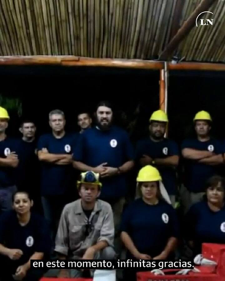 EMOTIVO AGRADECIMIENTO DE BOMBEROS CORRENTINOS A SANTIAGO MARATEA