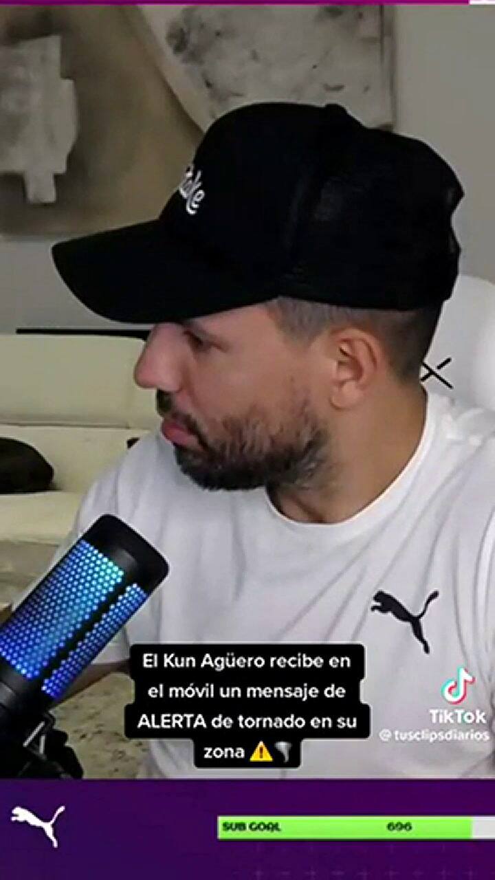 El Kun Agüero recibió una alerta de tornado durante un stream