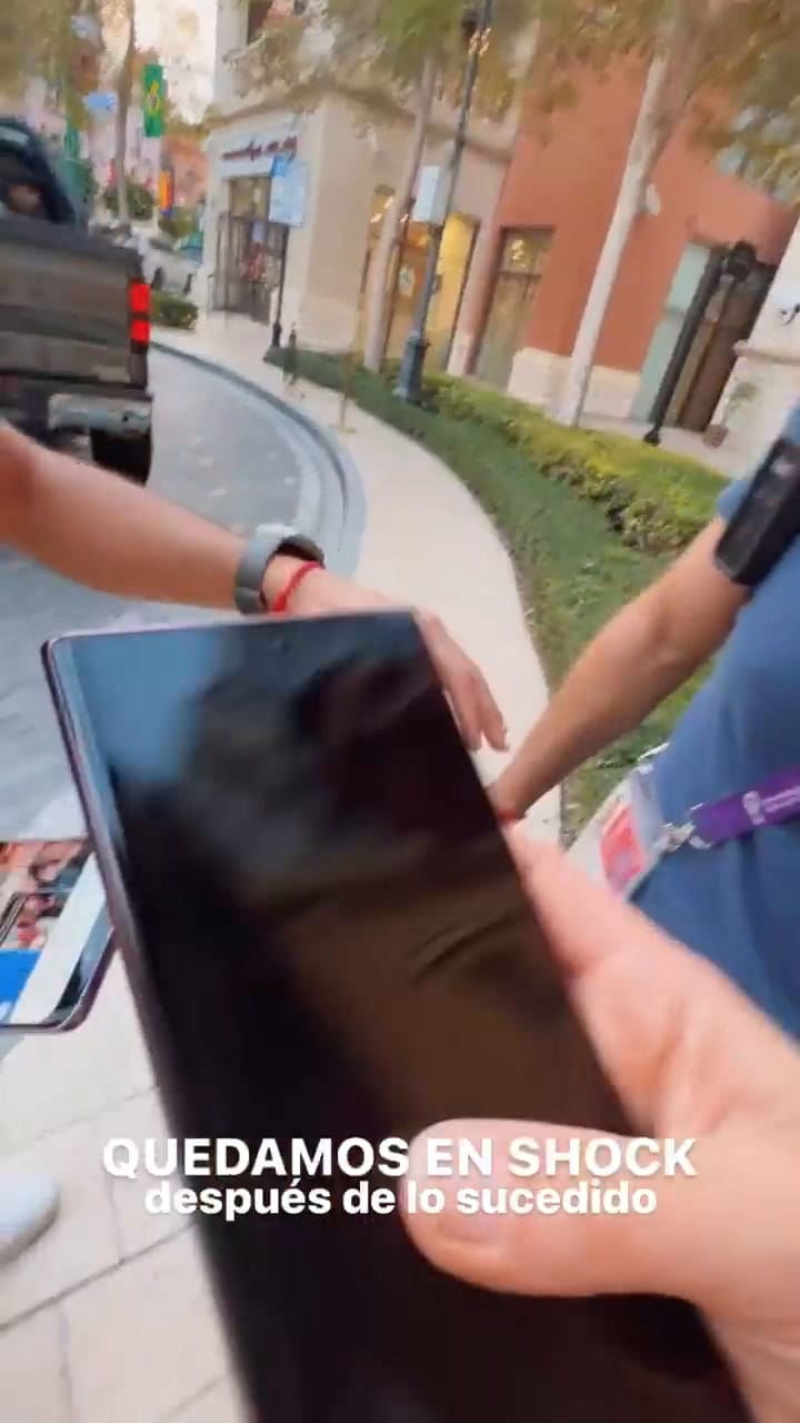 Sofía Martínez mostró los regalos tras el móvil