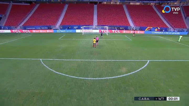 Argentina pasó por penales a la final contra Brasil