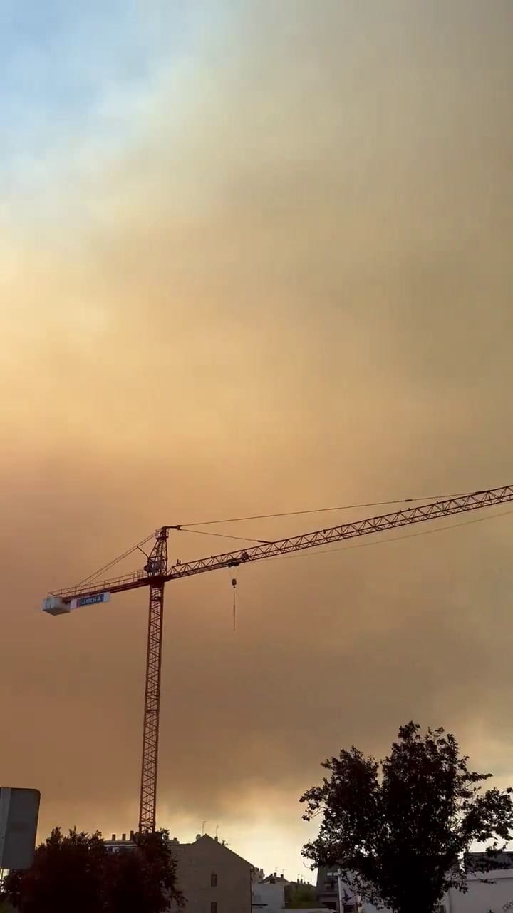 Madrid cubierta de humo