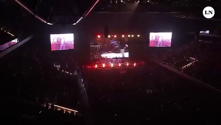 "Kuka tira piedras": el cántico de Milei en el Movistar Arena