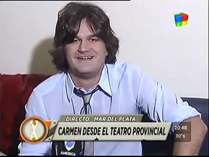 Carmen Barbieri abandona el móvil del programa Medios Locos