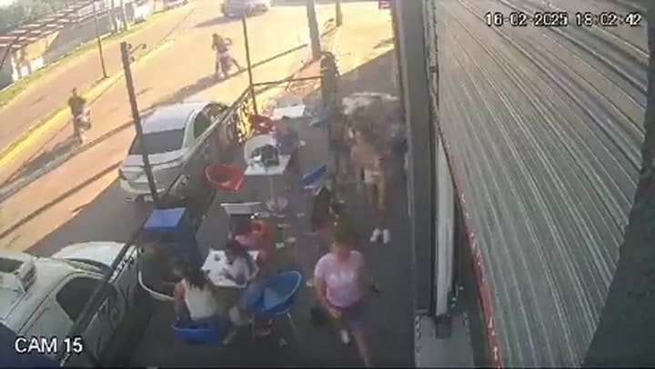 Motociclista atropelló a una mujer y varios chicos en José C. Paz