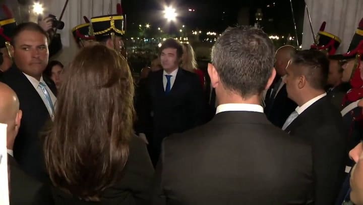 Saludo entre Milei y Villaruel