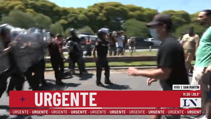 INTI: enfrentamiento entre la policia y los trabajadores