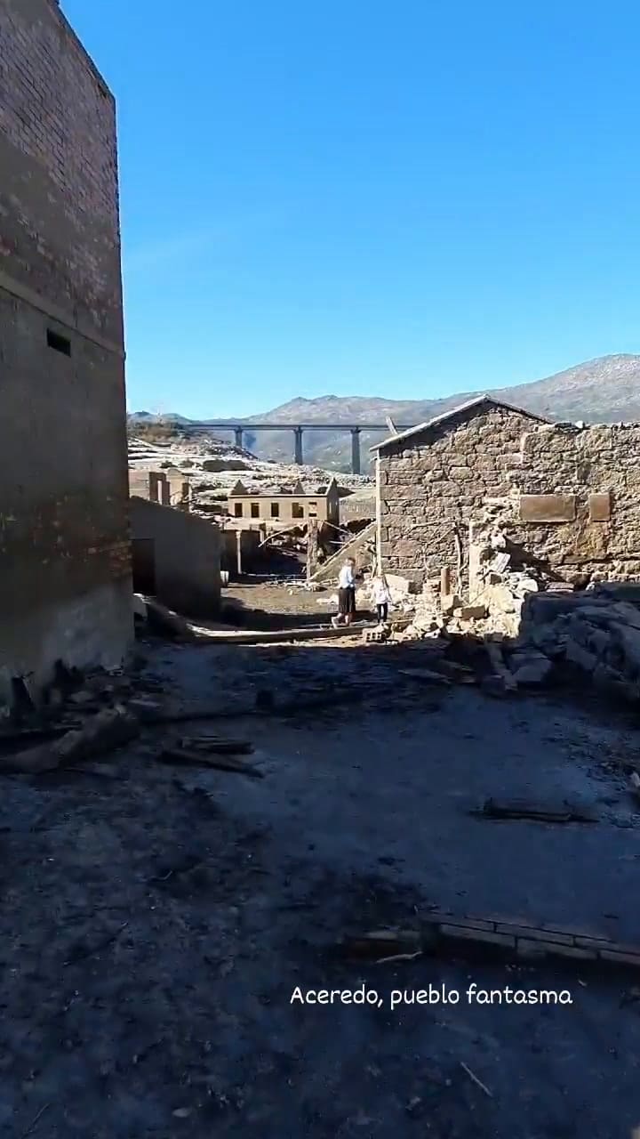 Aceredo, el pueblo fantasma de Galicia que emergió de las aguas