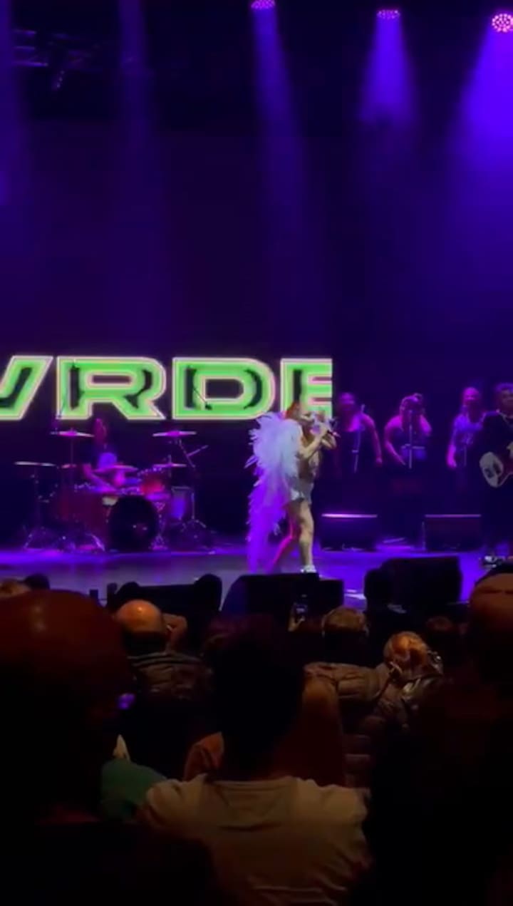 Lowrdez: “Papá, mamá, te amo”