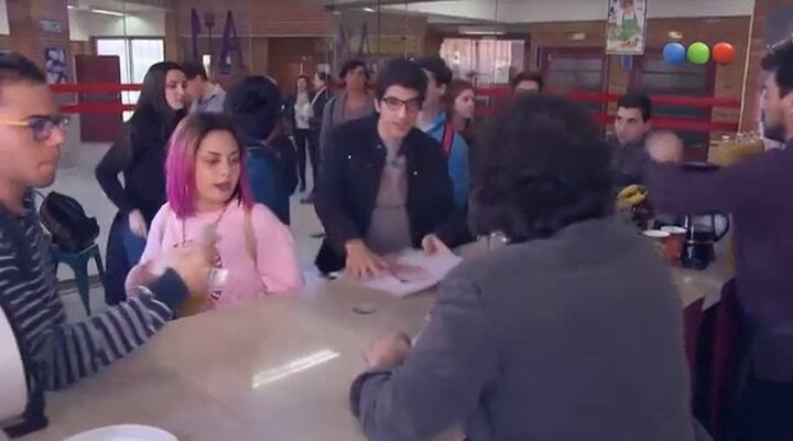 La escena de Pablo Rago y Facundo Calvo en 100 días para enamorarse - Fuente: Telefé