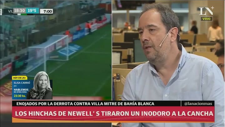 Hinchas de Newell's tiraron una mochila de inodoro a la cancha