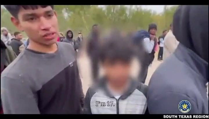 Niños Y Adolescentes Detenidos En La Frontera