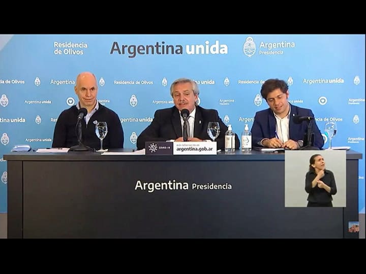 Alberto Fernández da una explicación sobre el uso que hace del barbijo