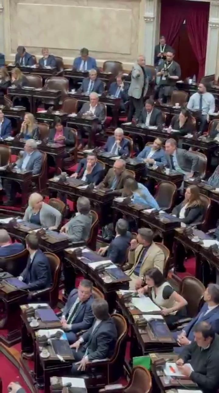 Ritondo cruzó a Lospennato por no votar con LLA