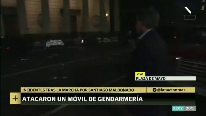 Incidentes durante el desalojo de la policía de Plaza de Mayo luego de la marcha por Maldonado