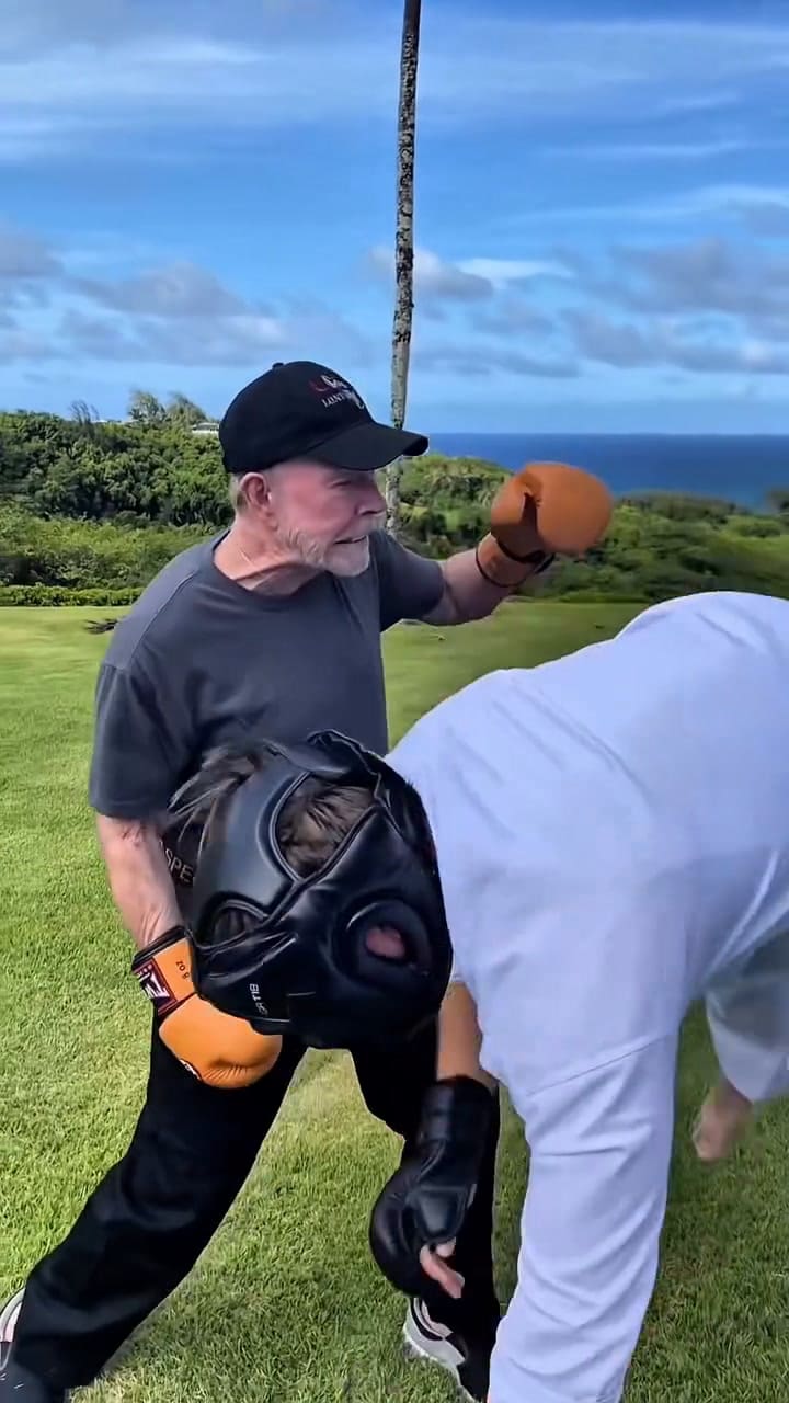 Chuck Norris el día de su cumpleaños