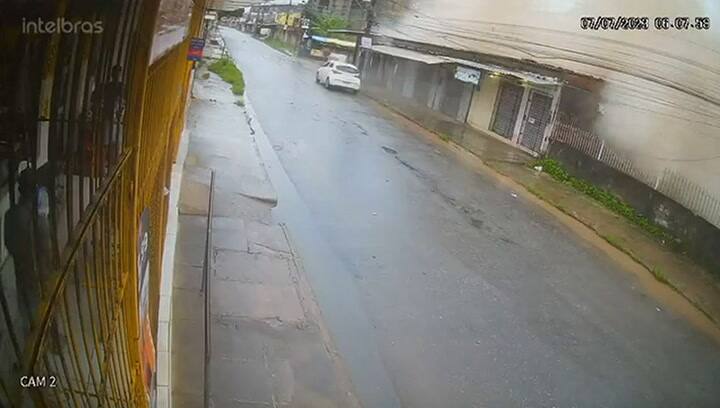 Dos muertos y 15 desaparecidos tras el derrumbe de un edificio en Brasil