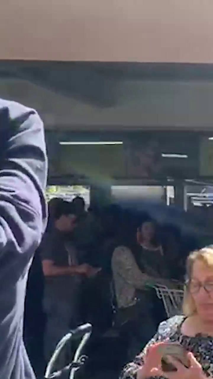 Chile: reabren los supermercados y hay esperas de dos horas para abastecerse