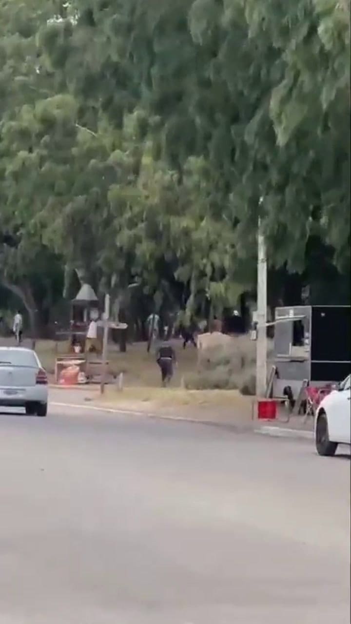 Villa Gesell: una feroz batalla campal entre vendedores de churros terminó con cuatro detenidos