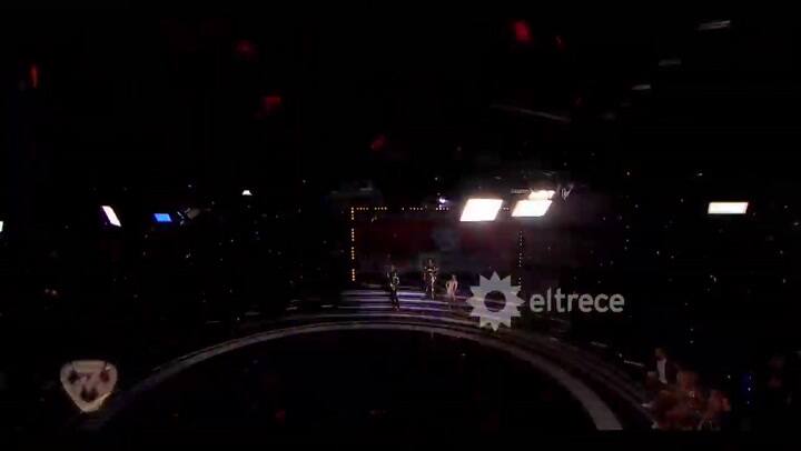 Con aire cubano: Rodrigo Tapari y Sol Beatriz bailaron salsa interpretado por Heidy Viciedo