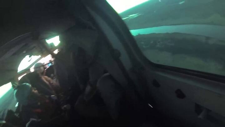 Prefectura rescató a dos hombres que aterrizaron de emergencia sobre la costa del río Paraná