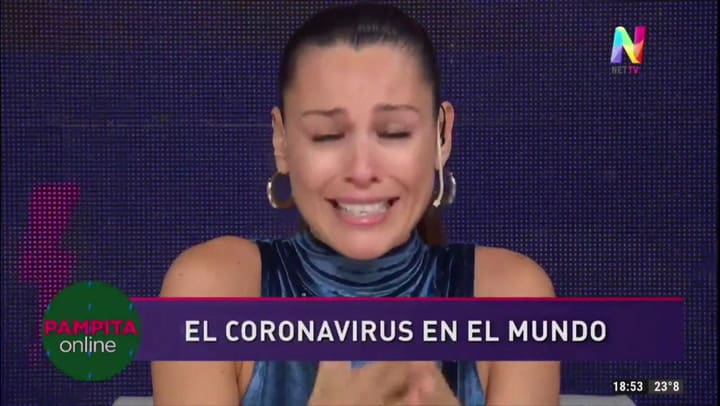 Pampita: 'Me parece que la Argentina todavía no despierta' - Fuente: KZO