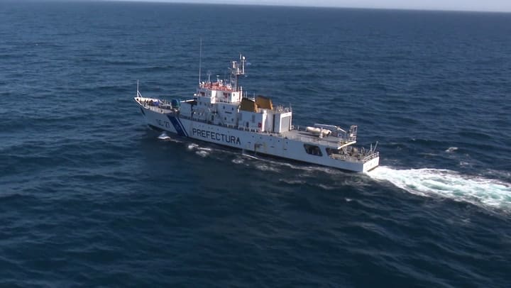 Así detuvieron al buque pesquero español