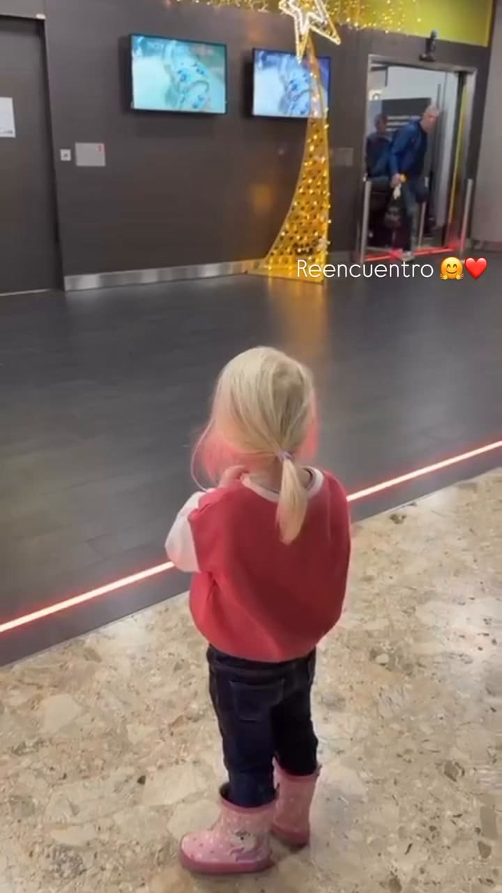 Elle, hija de Maxi López, se emocionó al reencontrarse con su padre