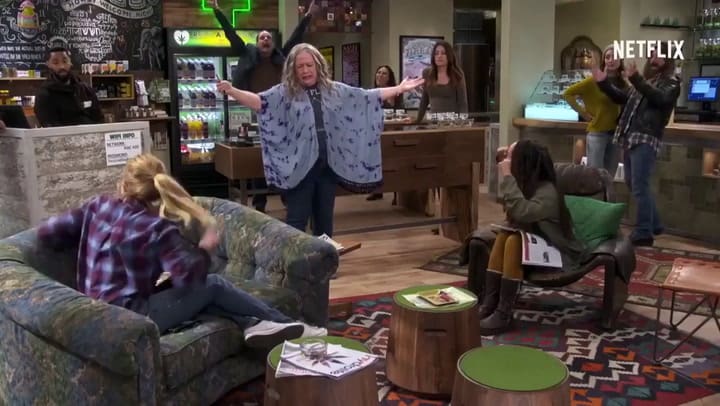 Trailer de Descolocados (Disjointed)