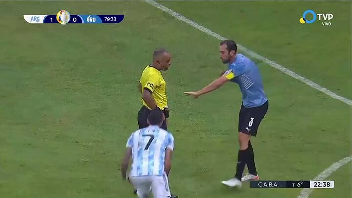 Tiro libre de Messi 81'