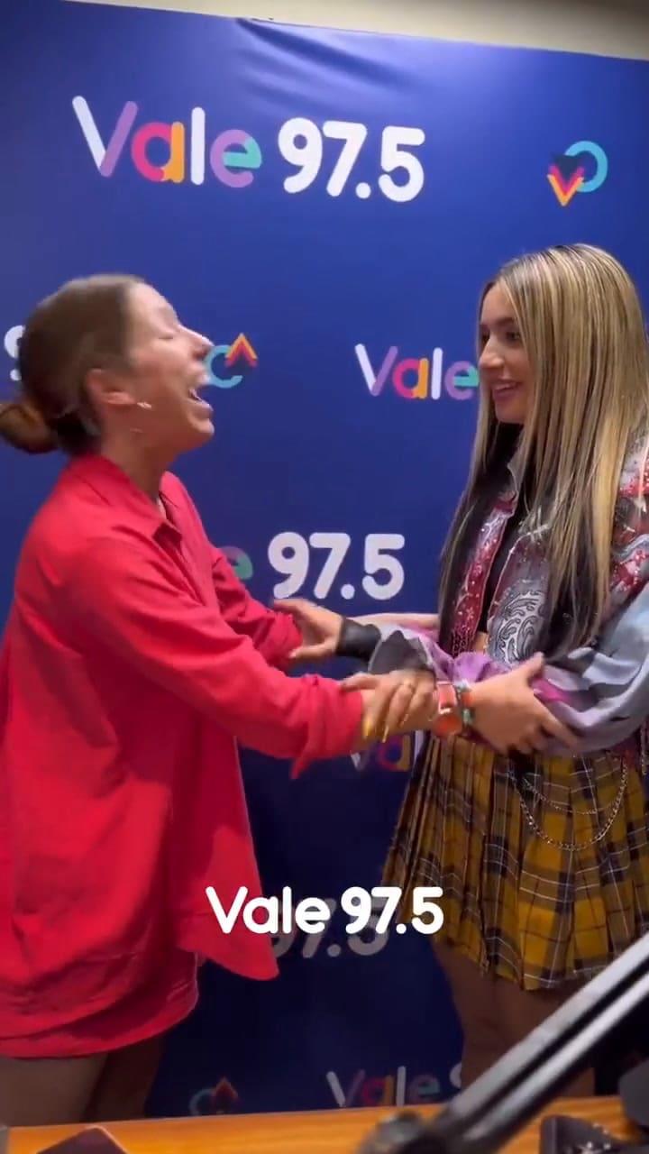 El emotivo encuentro entre Florencia Bertotti y Lola Índogo