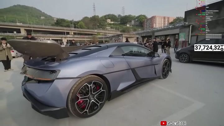 El streamer IShowSpeed probó y se compró el nuevo U9 Yangwang