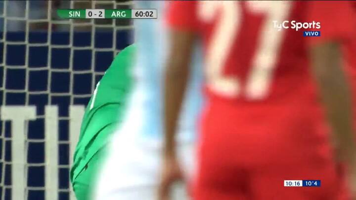 Papu Gómez anotó el 3-0 ante Singapur