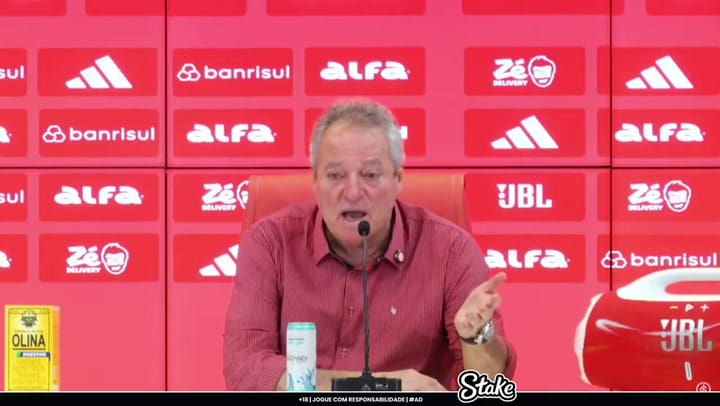 El exabrupto del nuevo entrenador de Inter de Porto Alegre que provocó repudio generalizado y lo llevó a disculparse