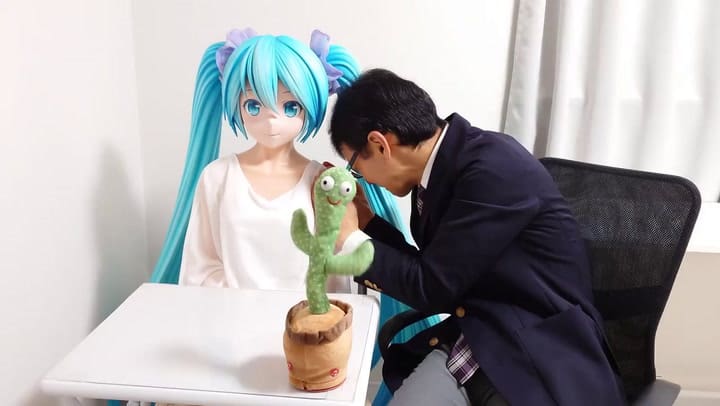 El hombre japonés que se casó con un holograma