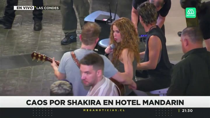 Shakira improvisó un show para sus fans en Chile