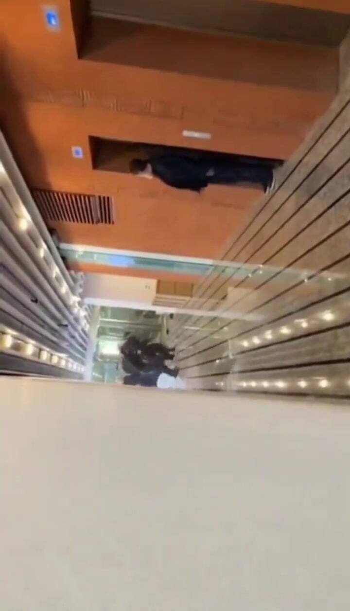 Enfrentamientos en medio de un tiroteo en las oficinas de la empresa rusa Wildberries