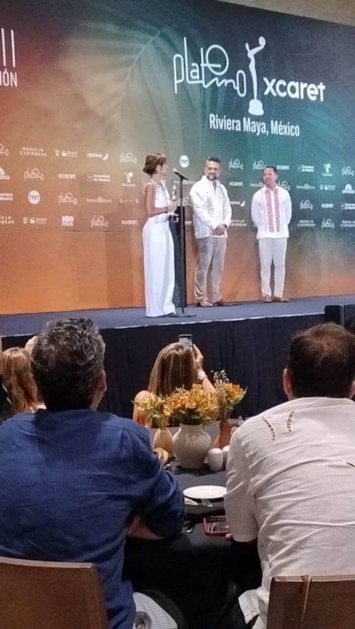 Andrea Pietra recibe el primer premio de su carrera