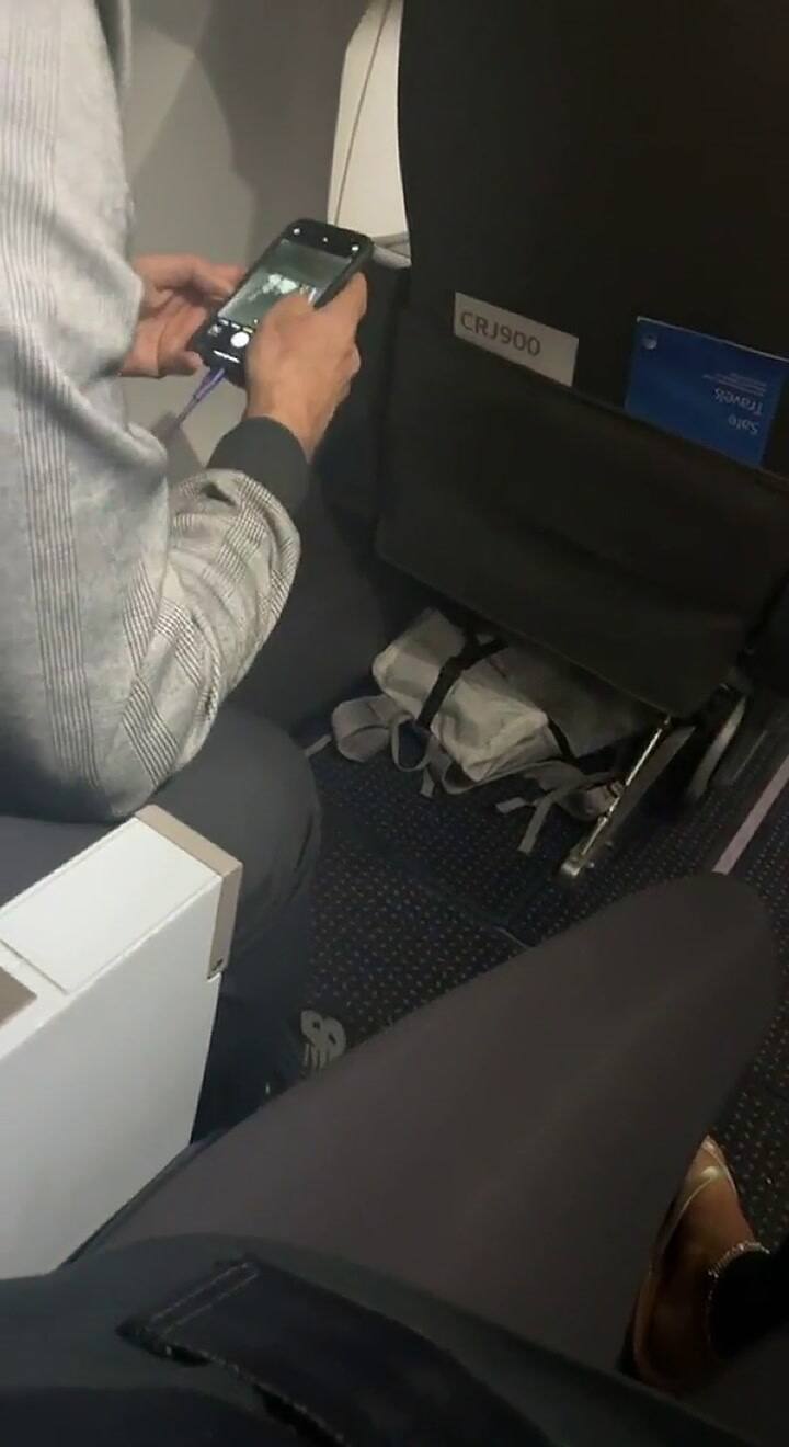 La situación insólita que atravesó una pasajera en un avión