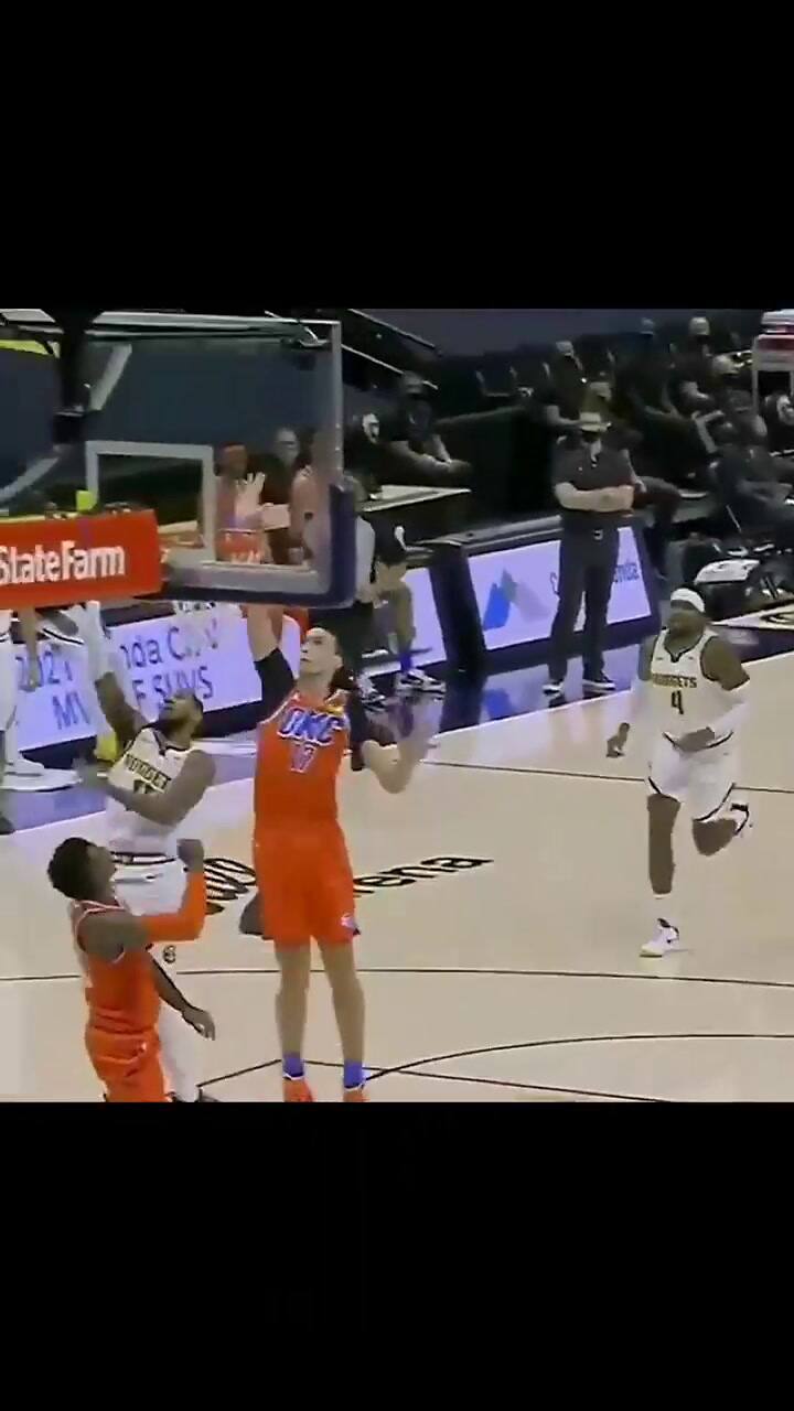 El compilado de jugadas de Campazzo con la música de Bizarrap