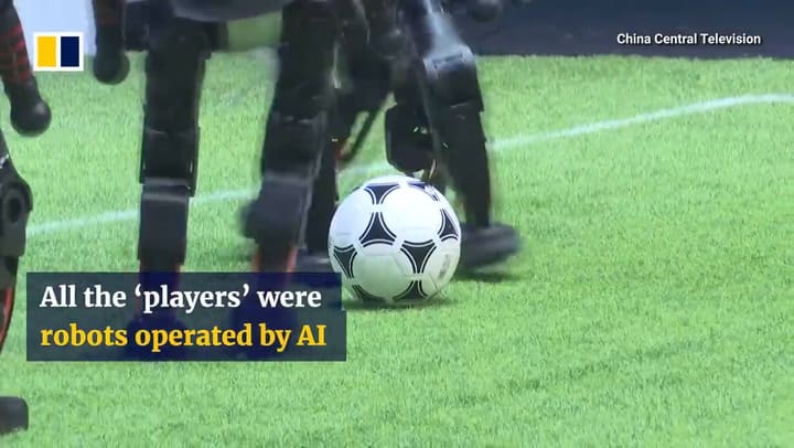 Partido de fútbol de robots de 3 vs 3 en China