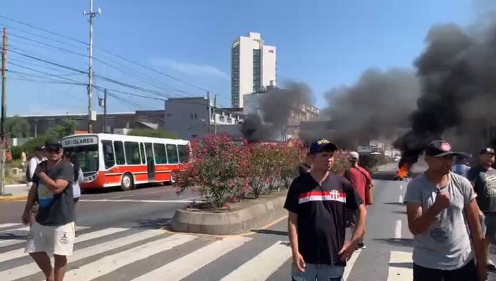 Tensión en Lanús con cooperativistas