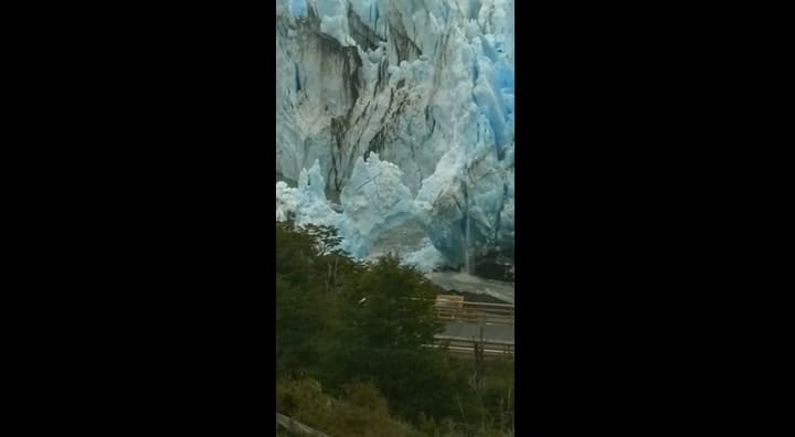 Se derrumbó el puente de hielo del Glaciar Perito Moreno