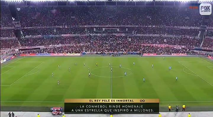 Los hicnhas de River cantaron por Maradona en el minuto de silencio dedicado a Pelé