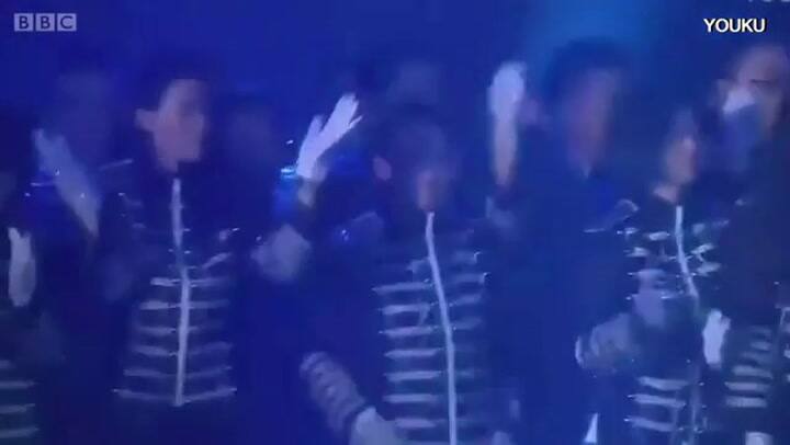 El fundador de Alibaba se viste de Michael Jackson para sus empleados