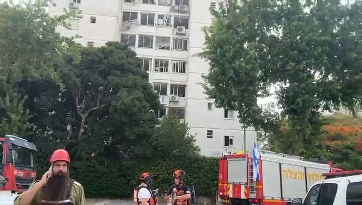 La respuesta de los servicios de emergencia israelíes al ataque de Irán