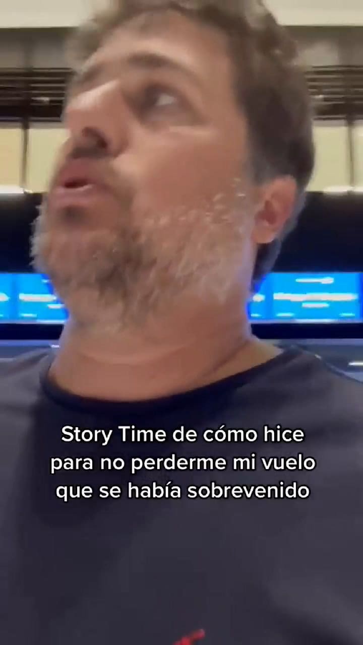 Su vuelo se había sobrevendido, pero aplicó una técnica para no perderlo que le puede servir a otros
