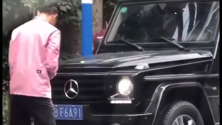 Futbolista de la selección china recibió castigos tras cambiar la patente y violar la cuarentena