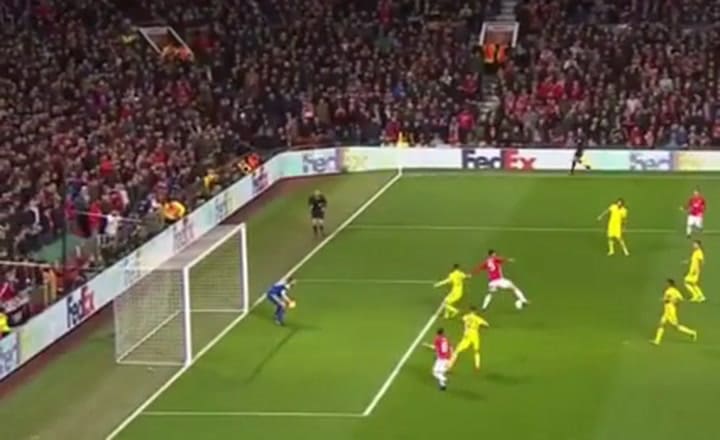 El gol de Juan Mata para Manchester United